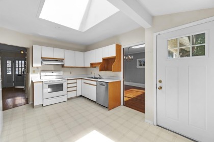 Photo 6 at 4278 W 12th Avenue, Point Grey, Vancouver West