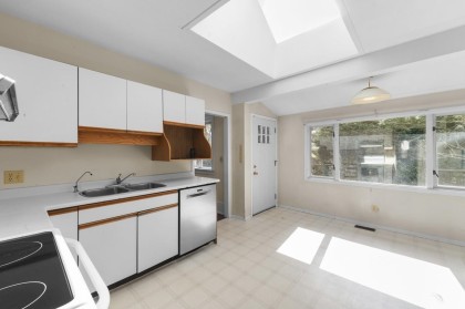 Photo 5 at 4278 W 12th Avenue, Point Grey, Vancouver West