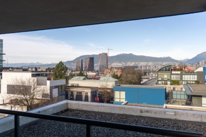 Photo 6 at 411 - 1483 W 7th Avenue, Fairview VW, Vancouver West