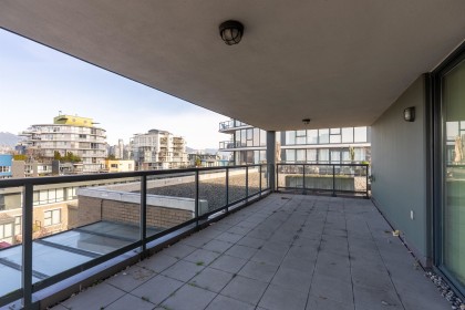 Photo 7 at 411 - 1483 W 7th Avenue, Fairview VW, Vancouver West