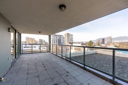 Photo 5 at 411 - 1483 W 7th Avenue, Fairview VW, Vancouver West