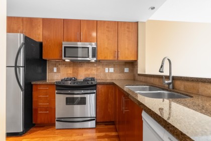 Photo 14 at 411 - 1483 W 7th Avenue, Fairview VW, Vancouver West