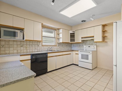 Photo 12 at 3910 W 10th Avenue, Point Grey, Vancouver West