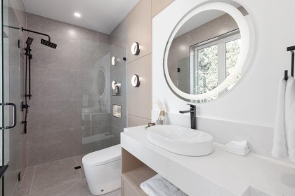 Photo 11 at 477 W 20th Avenue, Cambie, Vancouver West