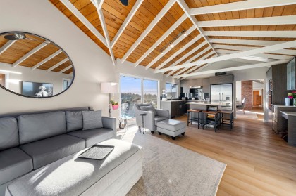 Photo 13 at 4570 Woodgreen Court, Cypress Park Estates, West Vancouver