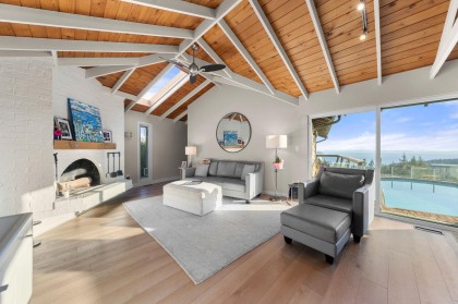 Photo 12 at 4570 Woodgreen Court, Cypress Park Estates, West Vancouver