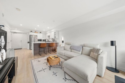 Photo 2 at 402 - 1519 Crown Street, Lynnmour, North Vancouver