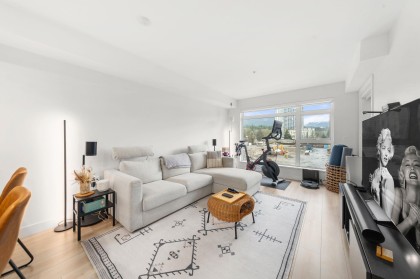 Photo 5 at 402 - 1519 Crown Street, Lynnmour, North Vancouver