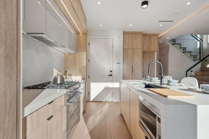 Photo 12 at 2 - 3620 W 20th Avenue, Dunbar, Vancouver West