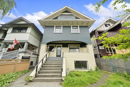 Photo 1 at 3550 W 1st Avenue, Kitsilano, Vancouver West