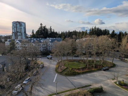 Photo 4 at 901 - 5615 Hampton Place, University VW, Vancouver West