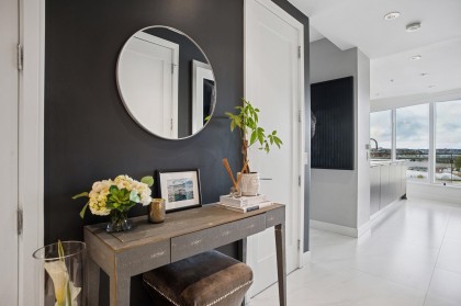 Photo 2 at 705 - 181 W 1st Avenue, False Creek, Vancouver West