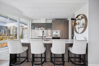 Photo 13 at 705 - 181 W 1st Avenue, False Creek, Vancouver West