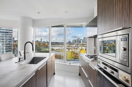 Photo 16 at 705 - 181 W 1st Avenue, False Creek, Vancouver West
