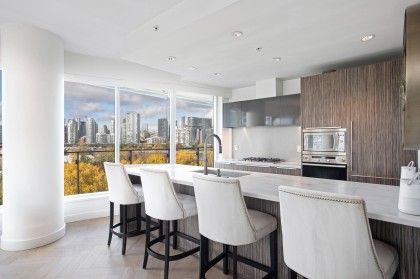 Photo 12 at 705 - 181 W 1st Avenue, False Creek, Vancouver West