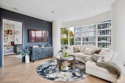 Photo 3 at 705 - 181 W 1st Avenue, False Creek, Vancouver West