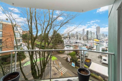 Photo 17 at 406 - 1510 W 1st Avenue, False Creek, Vancouver West