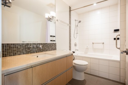 Photo 6 at 403 - 2481 Waterloo Street, Kitsilano, Vancouver West