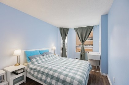 Photo 9 at 1702 - 811 Helmcken Street, Downtown VW, Vancouver West