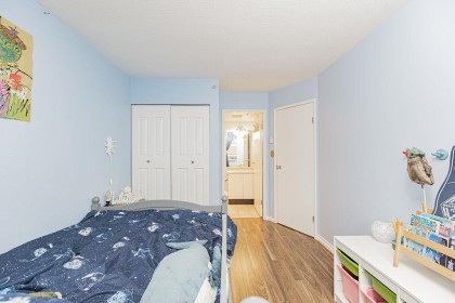 Photo 14 at 1702 - 811 Helmcken Street, Downtown VW, Vancouver West