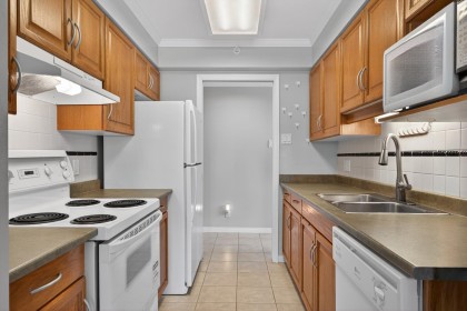 Photo 10 at 1003 - 1111 Haro Street, West End VW, Vancouver West