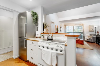 Photo 9 at 319 - 206 E 15th Street, Central Lonsdale, North Vancouver