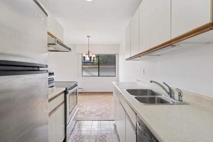 Photo 7 at 211 - 155 E 5th Street, Lower Lonsdale, North Vancouver
