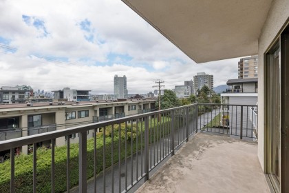 Photo 25 at 211 - 155 E 5th Street, Lower Lonsdale, North Vancouver