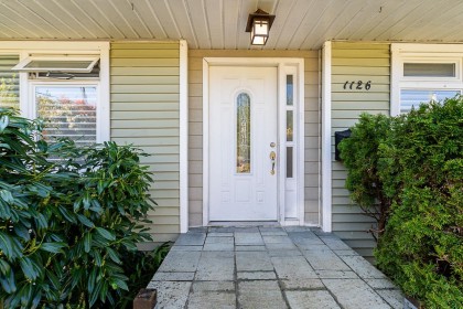 Photo 2 at 1126 Kings Avenue, Ambleside, West Vancouver