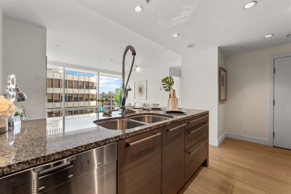 Photo 15 at 2107 - 1111 Alberni Street, West End VW, Vancouver West