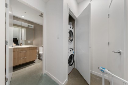 Photo 13 at 128 W 1st Avenue, False Creek, Vancouver West