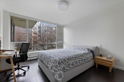 Photo 16 at 128 W 1st Avenue, False Creek, Vancouver West