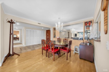 Photo 7 at 412 - 618 W 45th Avenue, Oakridge VW, Vancouver West