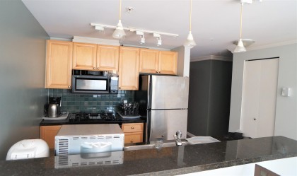 Photo 3 at 906 - 928 Richards Street, Yaletown, Vancouver West