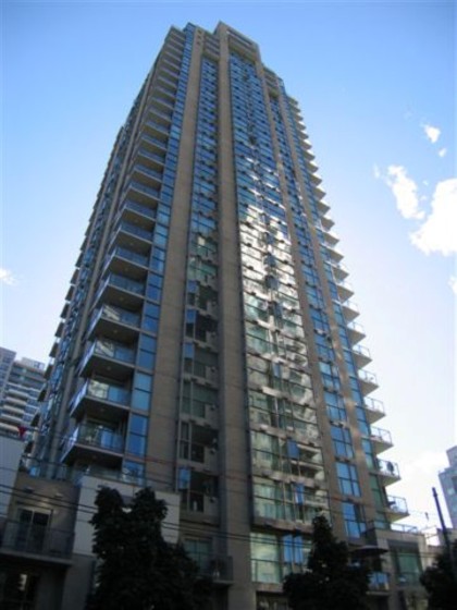 Photo 1 at 906 - 928 Richards Street, Yaletown, Vancouver West