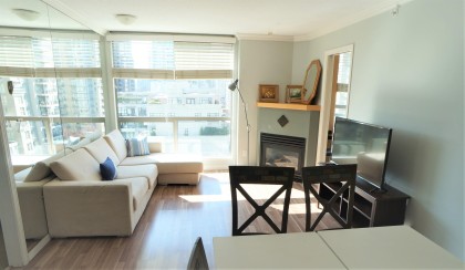 Photo 4 at 906 - 928 Richards Street, Yaletown, Vancouver West