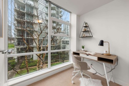Photo 14 at 605 - 633 Kinghorne Mews, Yaletown, Vancouver West