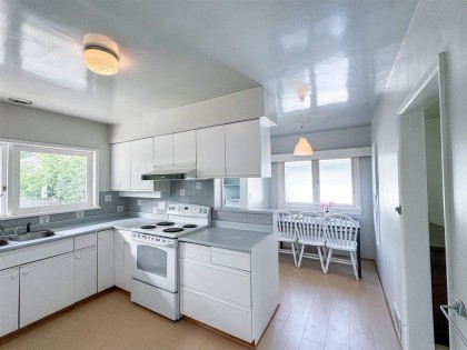 Photo 8 at 4922 Queensland Road, University VW, Vancouver West