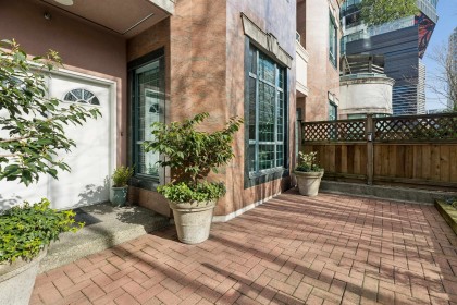 Photo 11 at 104 - 293 Smithe Street, Downtown VW, Vancouver West