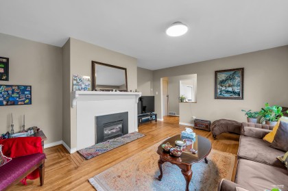 Photo 9 at 450 W 15th Street, Central Lonsdale, North Vancouver