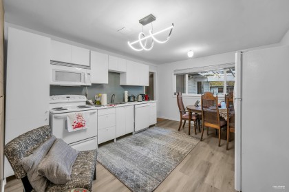 Photo 15 at 450 W 15th Street, Central Lonsdale, North Vancouver