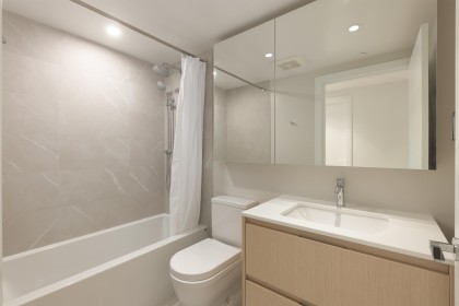 Photo 16 at 1203 - 1500 Fern Street, Lynnmour, North Vancouver