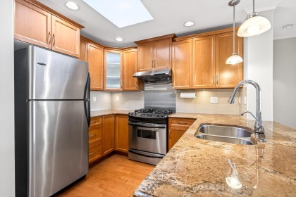 Photo 6 at 406 - 2103 W 45th Avenue, Kerrisdale, Vancouver West