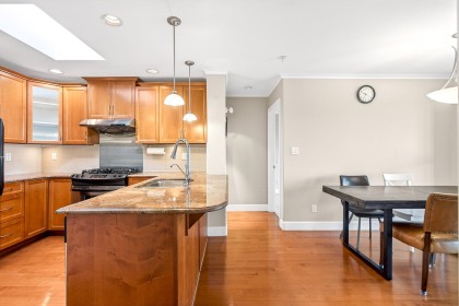 Photo 10 at 406 - 2103 W 45th Avenue, Kerrisdale, Vancouver West