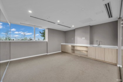 Photo 8 at 304 - 8415 Granville Street, S.W. Marine, Vancouver West