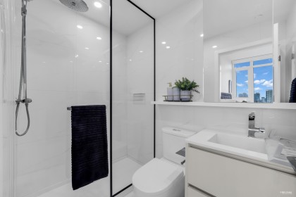 Photo 14 at 702 - 8415 Granville Street, S.W. Marine, Vancouver West