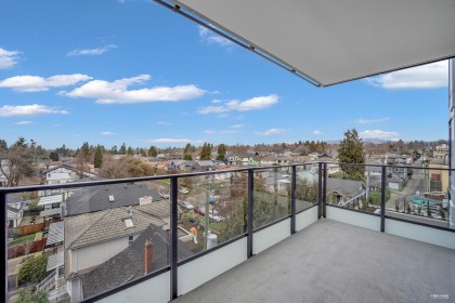 Photo 6 at 708 - 8415 Granville Street, S.W. Marine, Vancouver West