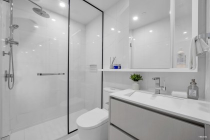 Photo 17 at 708 - 8415 Granville Street, S.W. Marine, Vancouver West