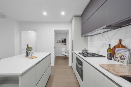 Photo 7 at 708 - 8415 Granville Street, S.W. Marine, Vancouver West