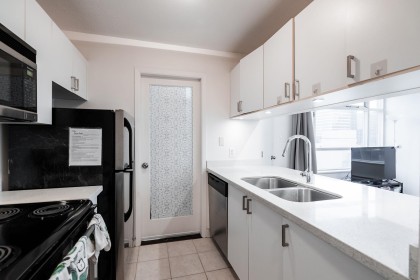 Photo 10 at 1407 - 438 Seymour Street, Downtown VW, Vancouver West